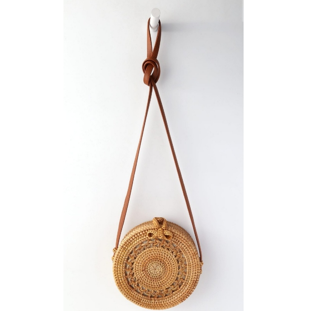 Port Costa Tan Round Woven Purse